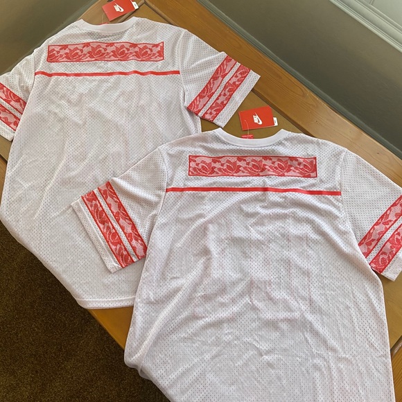 Two Nike unisex jerseys: size xl and med. NWT - Picture 4 of 5